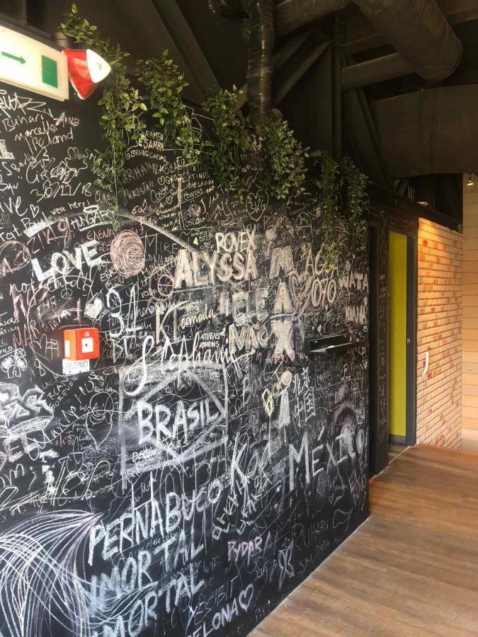 Iconic Athens Hostel エクステリア 写真