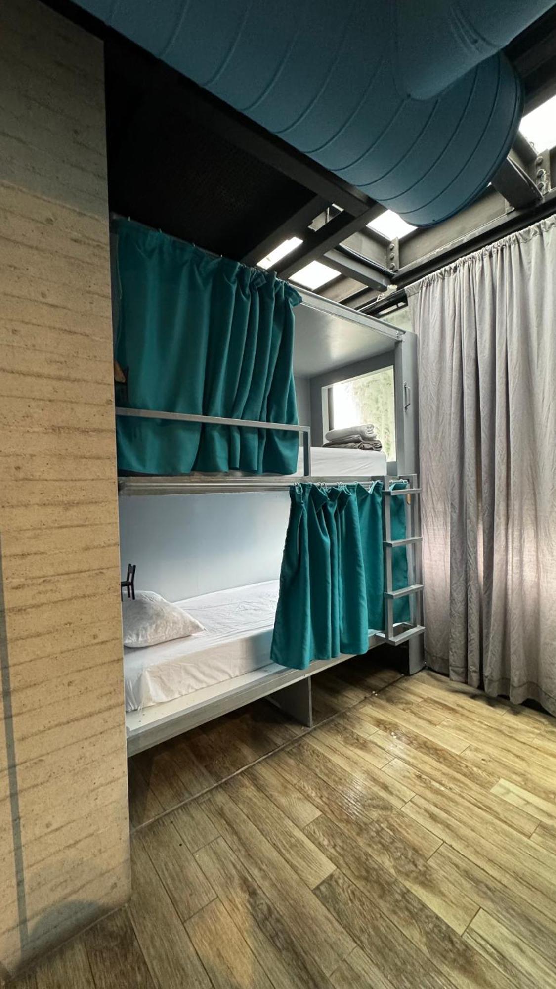 Iconic Athens Hostel エクステリア 写真
